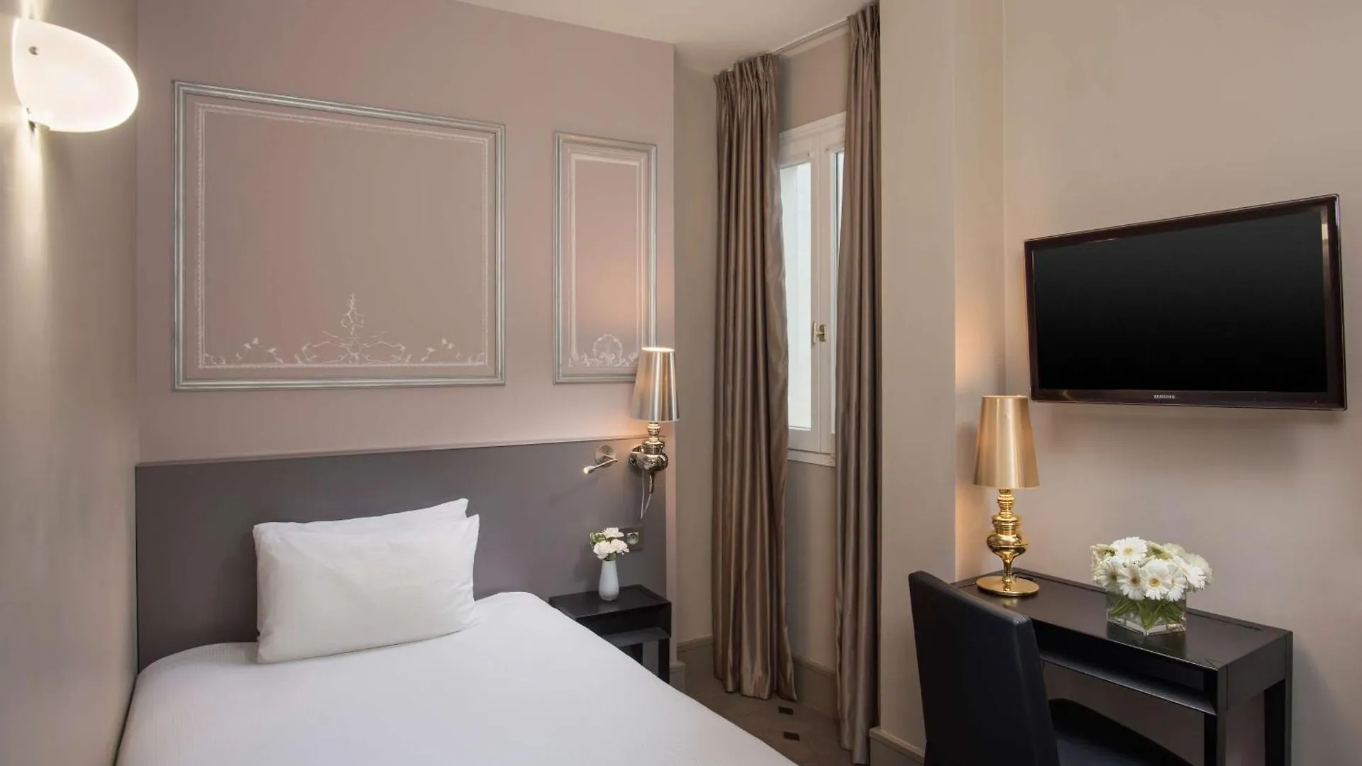 Nh Paris Champs-Elysees Hotel 4*,  France