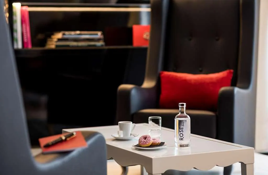 Otel Nh Paris Champs-Elysees