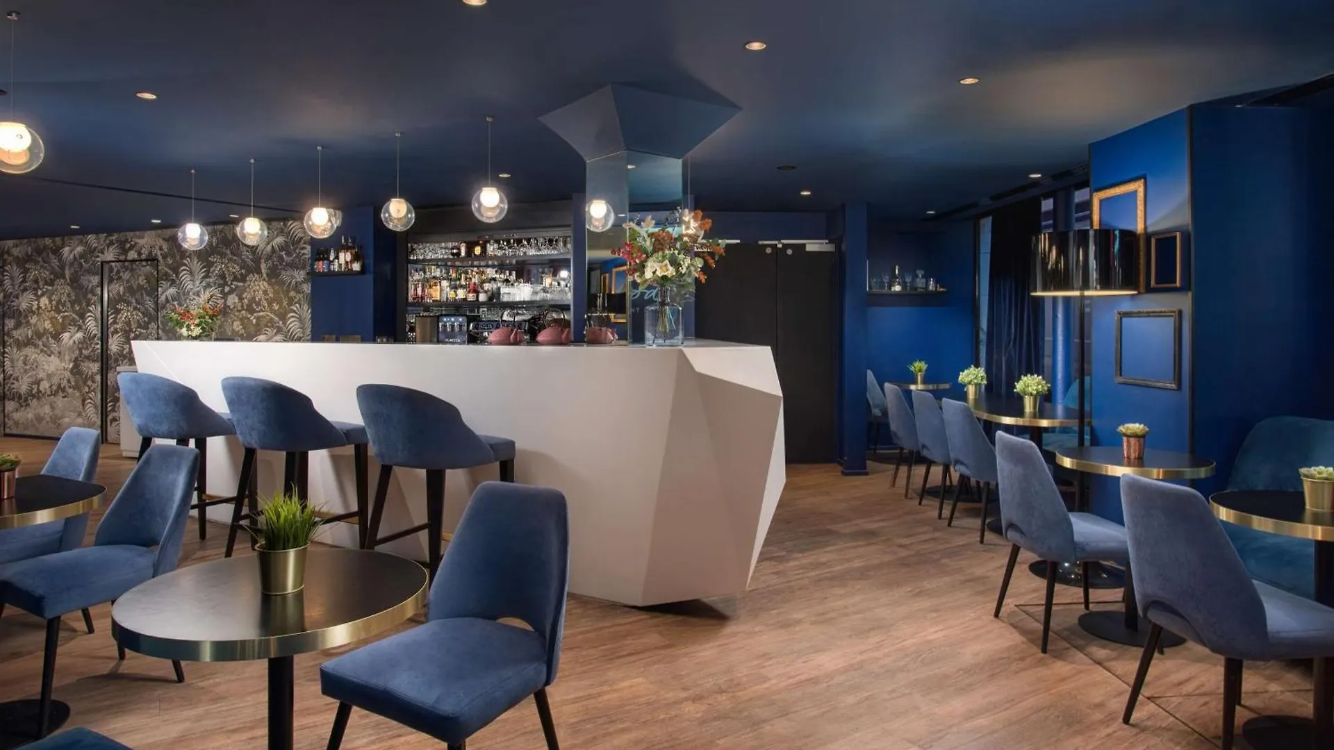 Otel Nh Paris Champs-Elysees